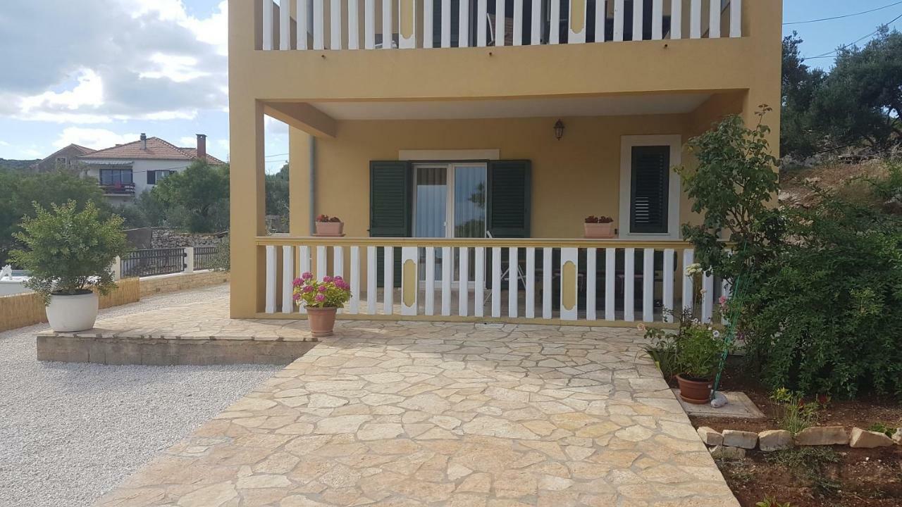 Apartment Azaleja ซาลี ภายนอก รูปภาพ