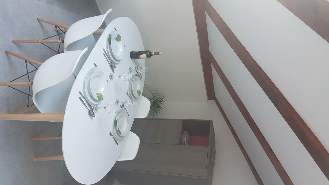 Apartment Azaleja ซาลี ภายนอก รูปภาพ